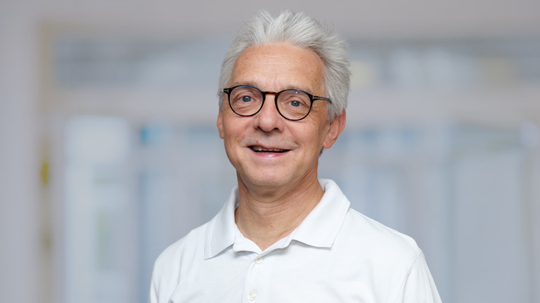 Portraitfoto Prof. Dr. Christhardt Köhler, Oberarzt, Klinik für Gynäkologie und Geburtshilfe, Albertinen Krankenhaus, Hamburg-Schnelsen